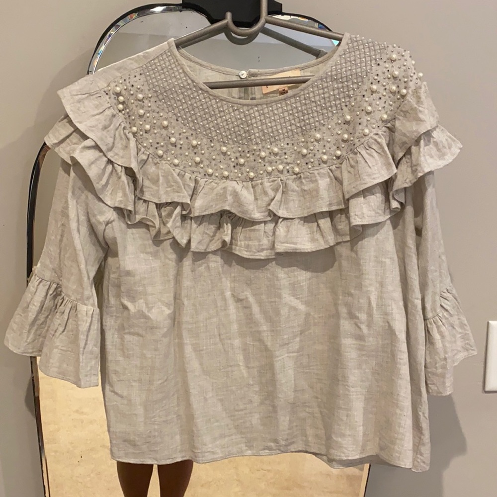 Philosophy blouse in excellent condition.